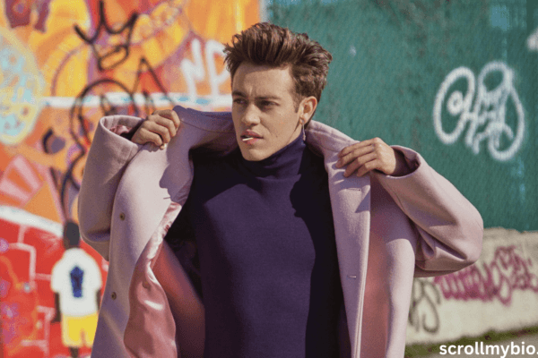 Ethan Cutkosky Bio/Wiki Age, Height, Net Worth, Relationships, 2025. Ethan Cutkosky